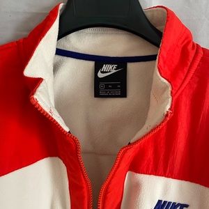 Nike Cropped Quarter Zip Up